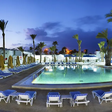 Hari Club Beach Resort-3