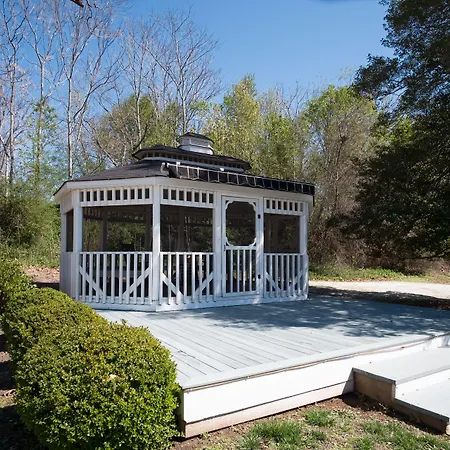 Swamp Rabbit Inn Travelers Rest-3
