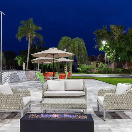 Nobile Hotel Parkway At Celebration Orlando Very Close To Disney Theme Parks-2