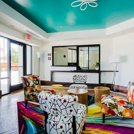 Palacio Royale Inn Boutique Katy-2