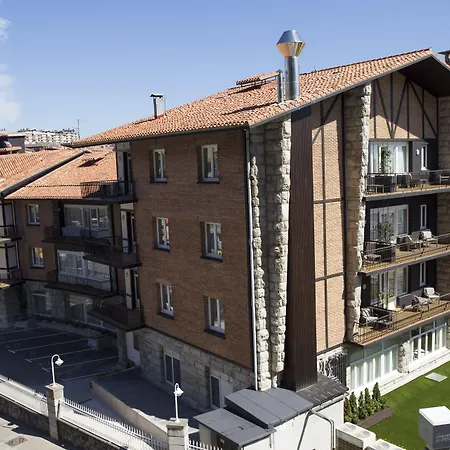 Hotel Silken Palacio Uribarren-3