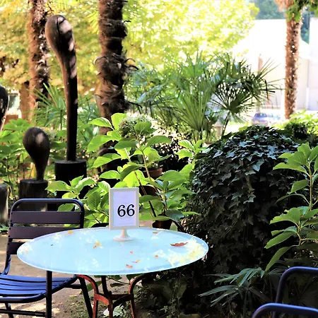 Hostal Montsoliu-2