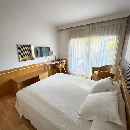 Hotel Ancora-2