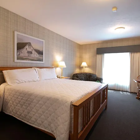 Essenhaus Inn & Conf. Center-2