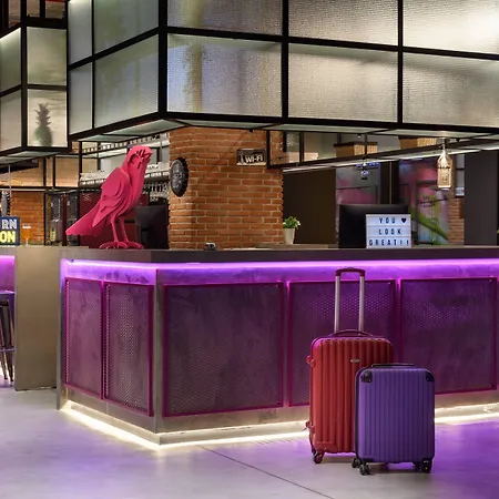 Moxy Lisbon City-3
