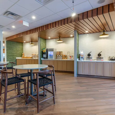 Fairfield Inn & Suites Franklin-2