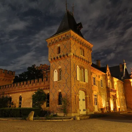Hostellerie Du Château Les Muids-2