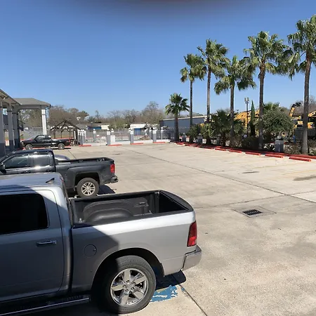Sunrise Inn & Suites-2
