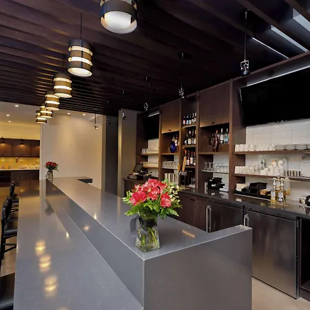 Hyatt Place Kelowna-3