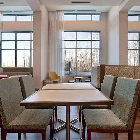 Hampton Inn & Suites Ottawa West, Ontario, Canada-3