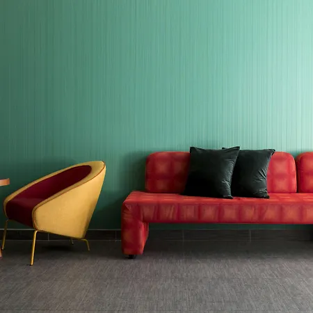 Hotel Rainbow ***S-3