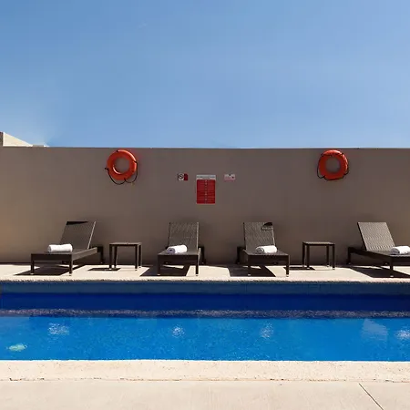 Extended Suites Queretaro Juriquilla-3