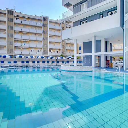 Hotel Ambassador-3
