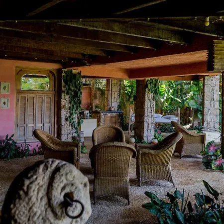 Feiticeira Guesthouse-2