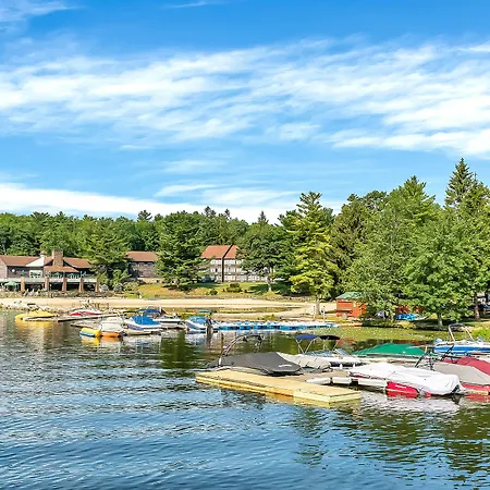 The Lodge Luxury Resort At Lake Harmony-3