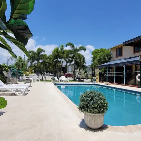 Sunny Palms Inn-3