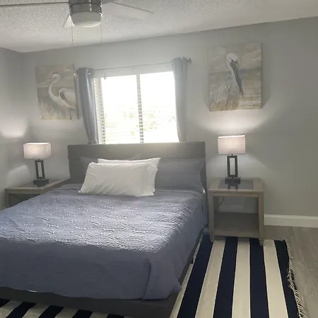 Sunny Palms Inn-2