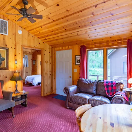 Lake Creek Lodge-2