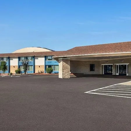 Americinn By Wyndham La Crosse Riverfront-Conference Center-3