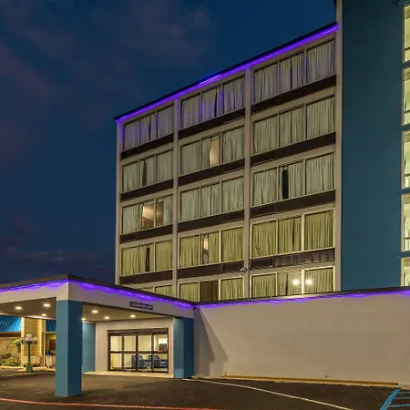 Baymont By Wyndham Laredo-2