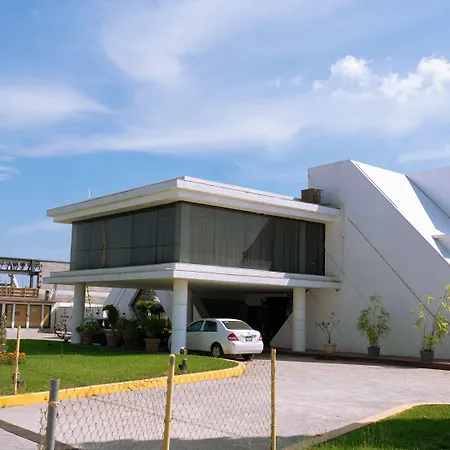 Hotel Plaza Mazari-3