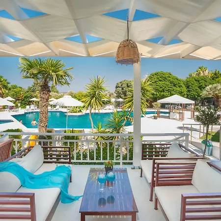 Happy Days Hotel, Adults Only-2