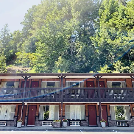 The Occidental Lodge-3