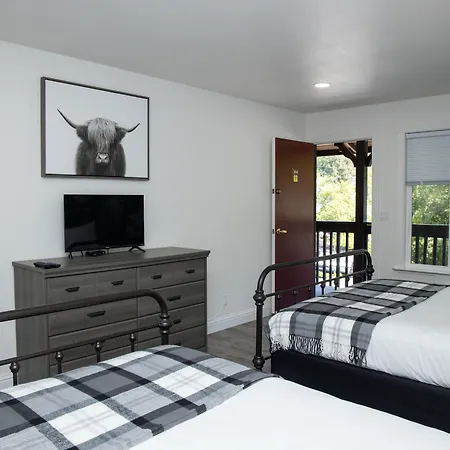 The Occidental Lodge-2