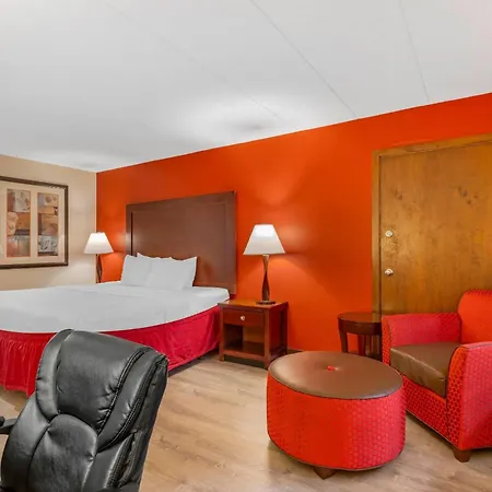 Clarion Hotel & Conference Center Lansing West-3