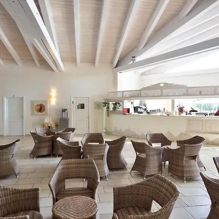 Hotel Club & Village Cala Fiorita-2