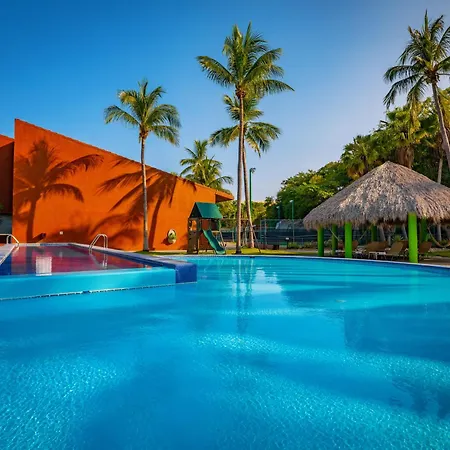 Las Brisas Huatulco-3