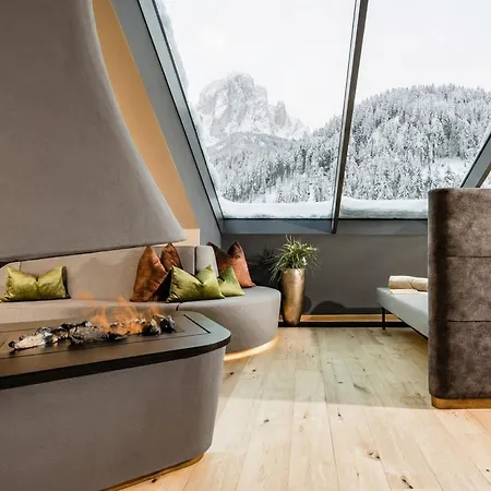 Hotel Touring Dolomites-3