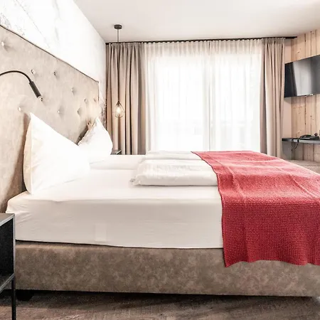 Hotel Astrid Mit Panoramapool & Inklusive Jokercard-3