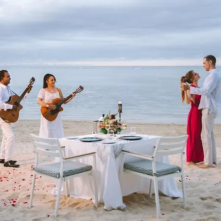 Canonnier Beachcomber Golf Resort & Spa-3