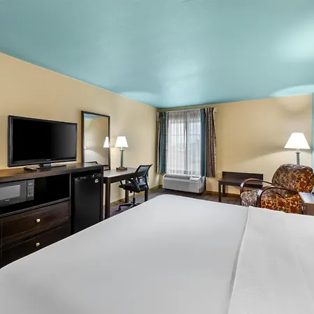 Red Lion Inn & Suites Blue Springs-2