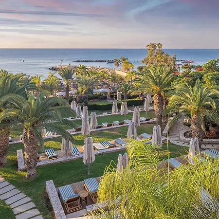 Four Seasons Hotel-2