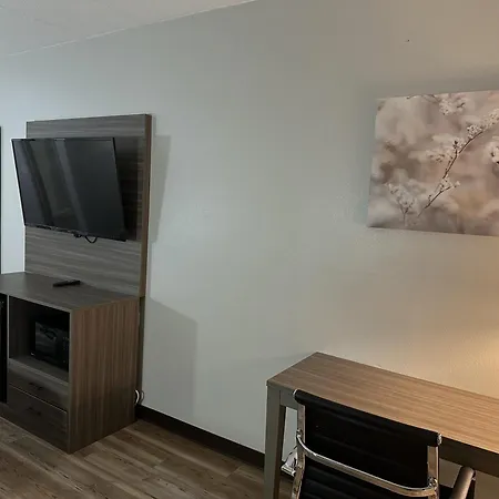 Red Roof Inn & Suites Middleborough-3