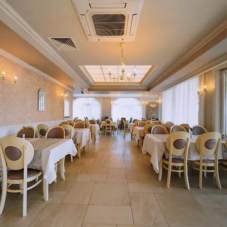 Sunny Castle Hotel-2