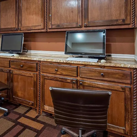 Baymont By Wyndham Lubbock-3