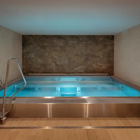 Hilton Rijeka Costabella Beach Resort And Spa-3