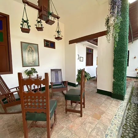 Hotel Casa Antigua Buga-2