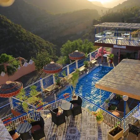 Auberge Les Montagnes du Paradis Your Hidden Retreat in Paradise Valley-2