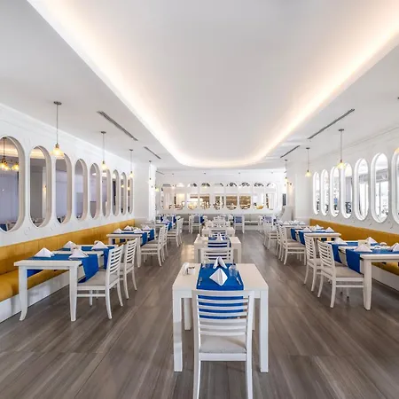 Utopia Beach Club-3
