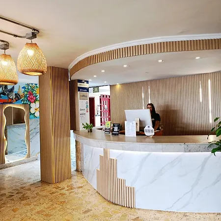 Hotel Toledo FL-2