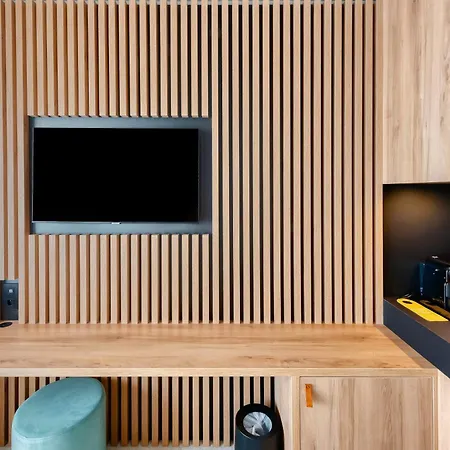 Golden Tulip Lyon Ouest Techlid Hotel & Spa-2