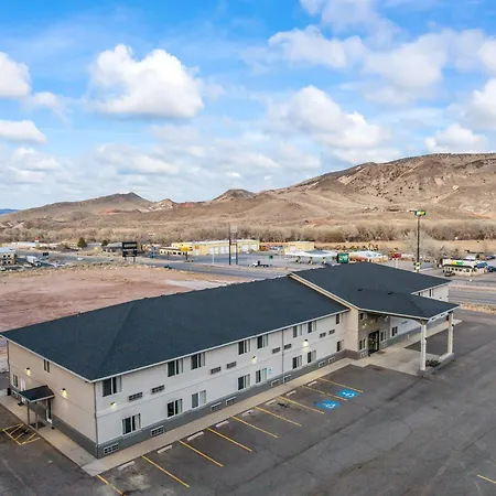Quality Inn & Suites Salina National Forest Area-2
