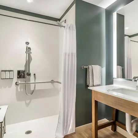 Cambria Hotel Templeton - Paso Robles-3
