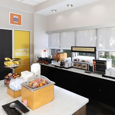 Hampton Inn Miami-Coconut Grove/Coral Gables-3