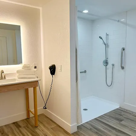 Hotel Monreale Express & Studios Idrive District-3
