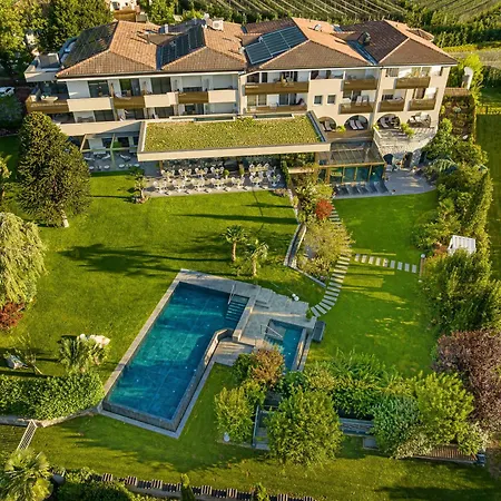 FAYN garden retreat hotel-3